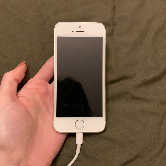 iphone 5s - Picture 1 of 4